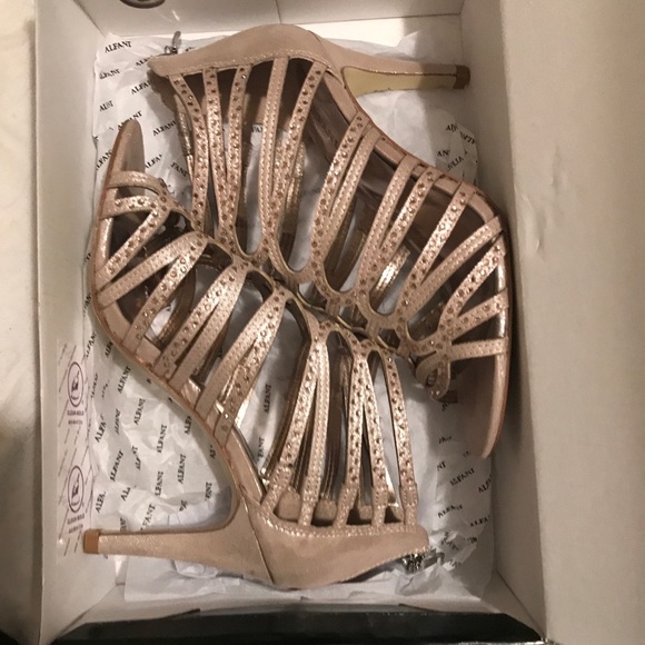 Alfani Shoes - BRAND NEW Alfani Heels